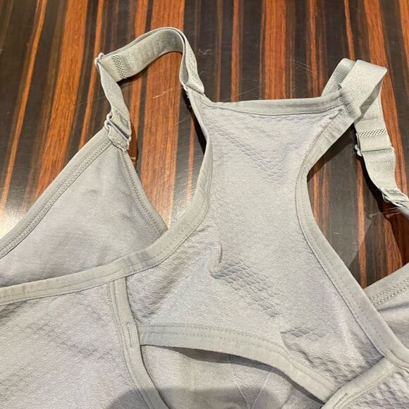 NIKE/Sports Bra/Gray/XL/Worn Once - Picture 4 of 5